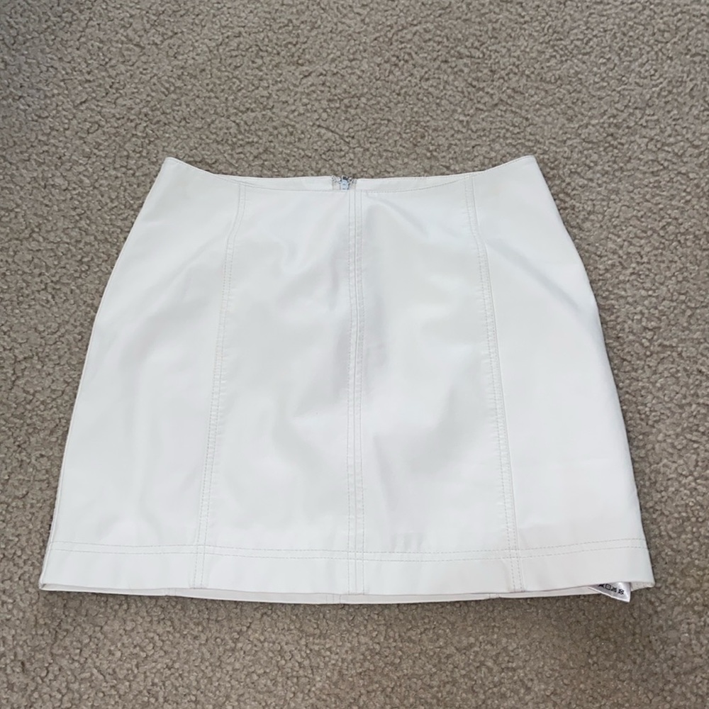 White leather Free People Skirt. Size 6